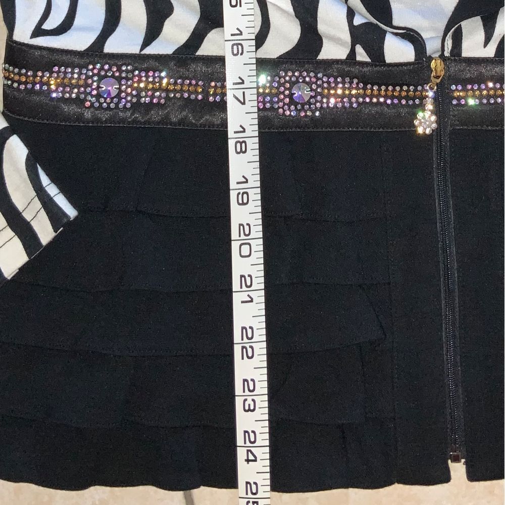Lily & Taylor Zebra Print Blazer Jacket Rhinestone Belt Detail Size 20 - Picture 7 of 7